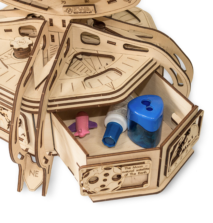 Productvisuals_Modelbouw-Eco-Wood-Art-de-wereldbol7-1