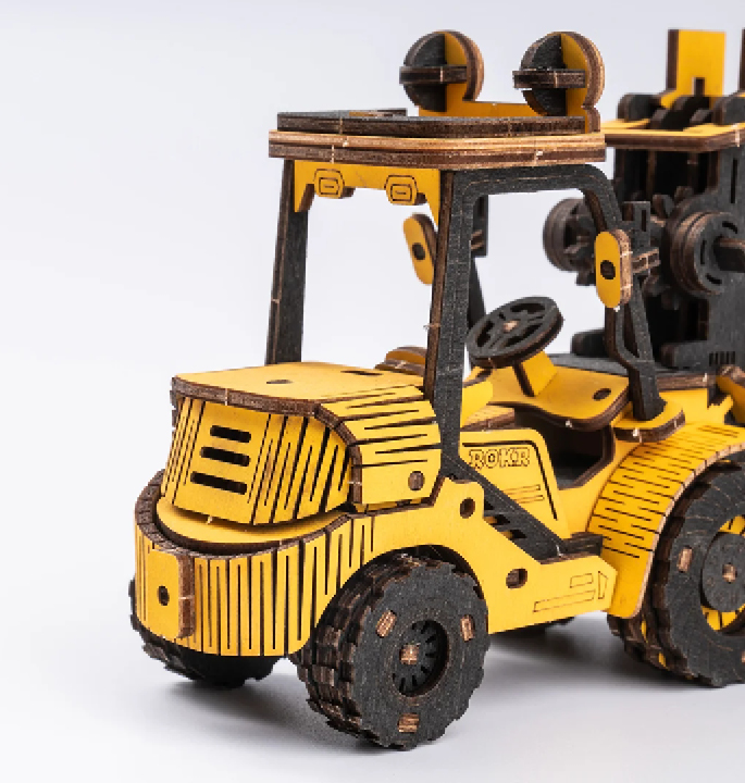 Productvisuals_Modelbouw-Robotime-Forklift-TG413K-5-1
