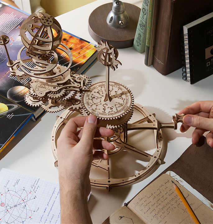 Productvisuals_Modelbouw-Ugears-Mechanisch-Tellurium7-1