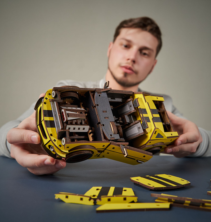 Productvisuals_Puzzels-UNIDRAGON-Stallion-GT-Yellow-9-1