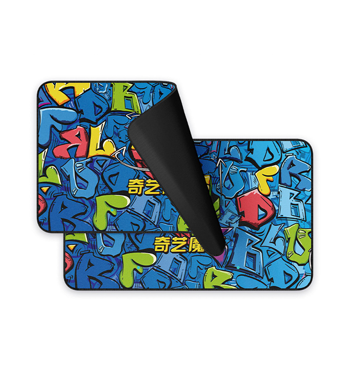 Productvisuals_Speedcubes-QiYi-New-Mat-GRAFFITI-Art-Version3-1